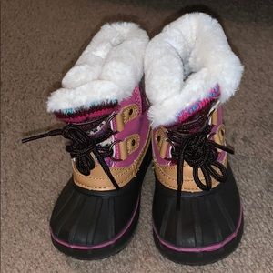 London Fog snowboots